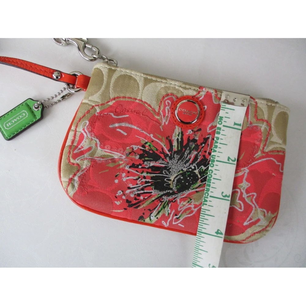 Coach Poppy khaki signature Sequin floral Print clutch wristlet bag, NWOT Rare - Picture 7 of 7